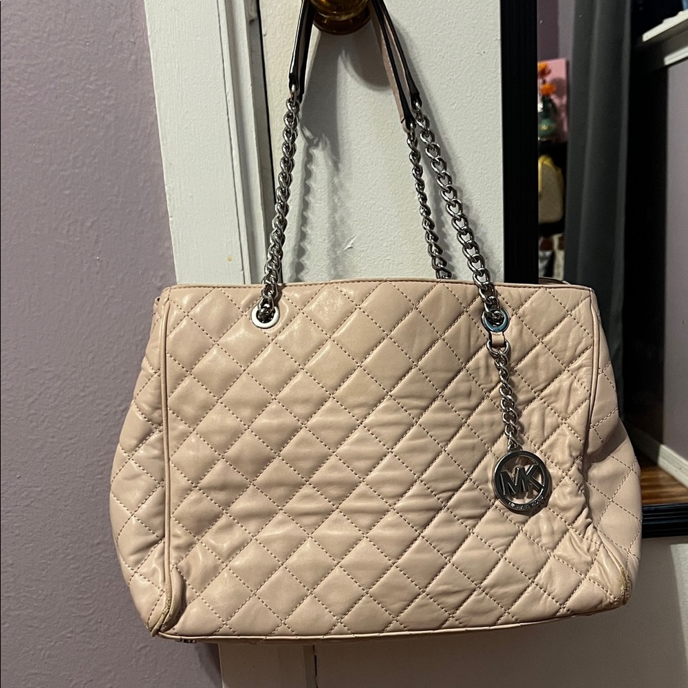 MICHAEL Michael Kors Quilted Cream Shoulder Bag